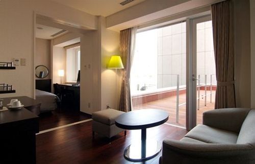 Libraryhotel Higashi-Nibancho Sendai Exteriör bild
